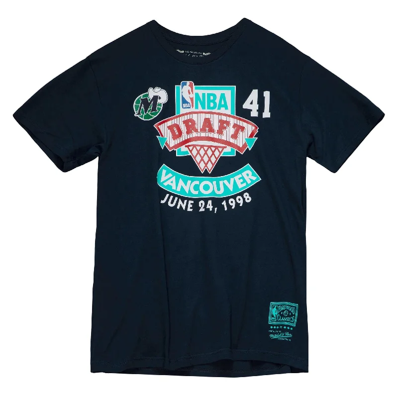 DALLAS MAVERICKS MITCHELL & NESS DIRK NOWITZKI 1998 NBA DRAFT LOGO TEE